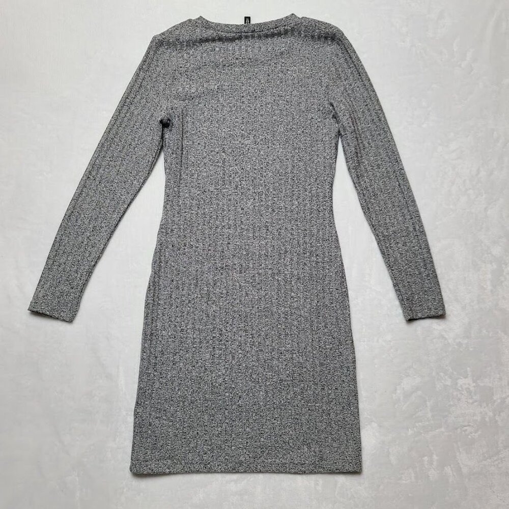 H&M Divided Womens Long Sleeve Gray Knit Dress Size 12 - Picture 6 of 10
